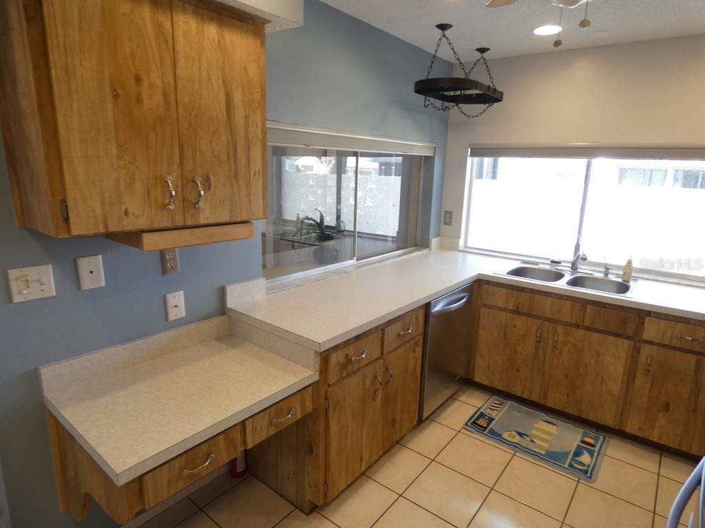 BEACON WOODS EAST SANDPIPER VL - Residential