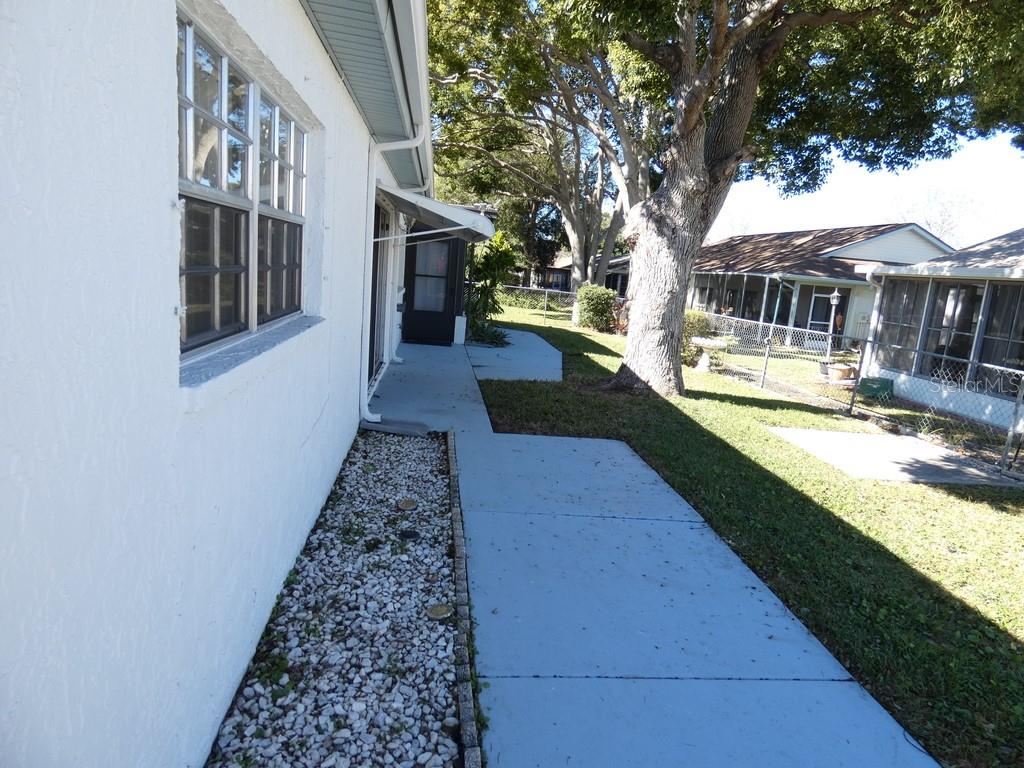 BEACON WOODS EAST SANDPIPER VL - Residential