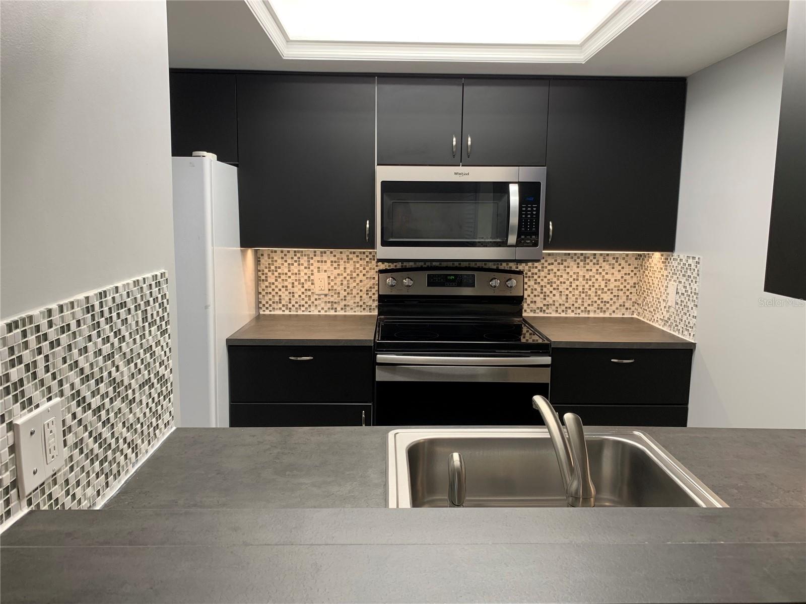 ROCKWOOD VILLAS - CONDO - Residential Lease
