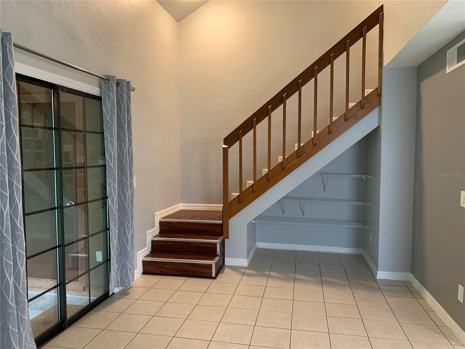 ROCKWOOD VILLAS - CONDO - Residential Lease