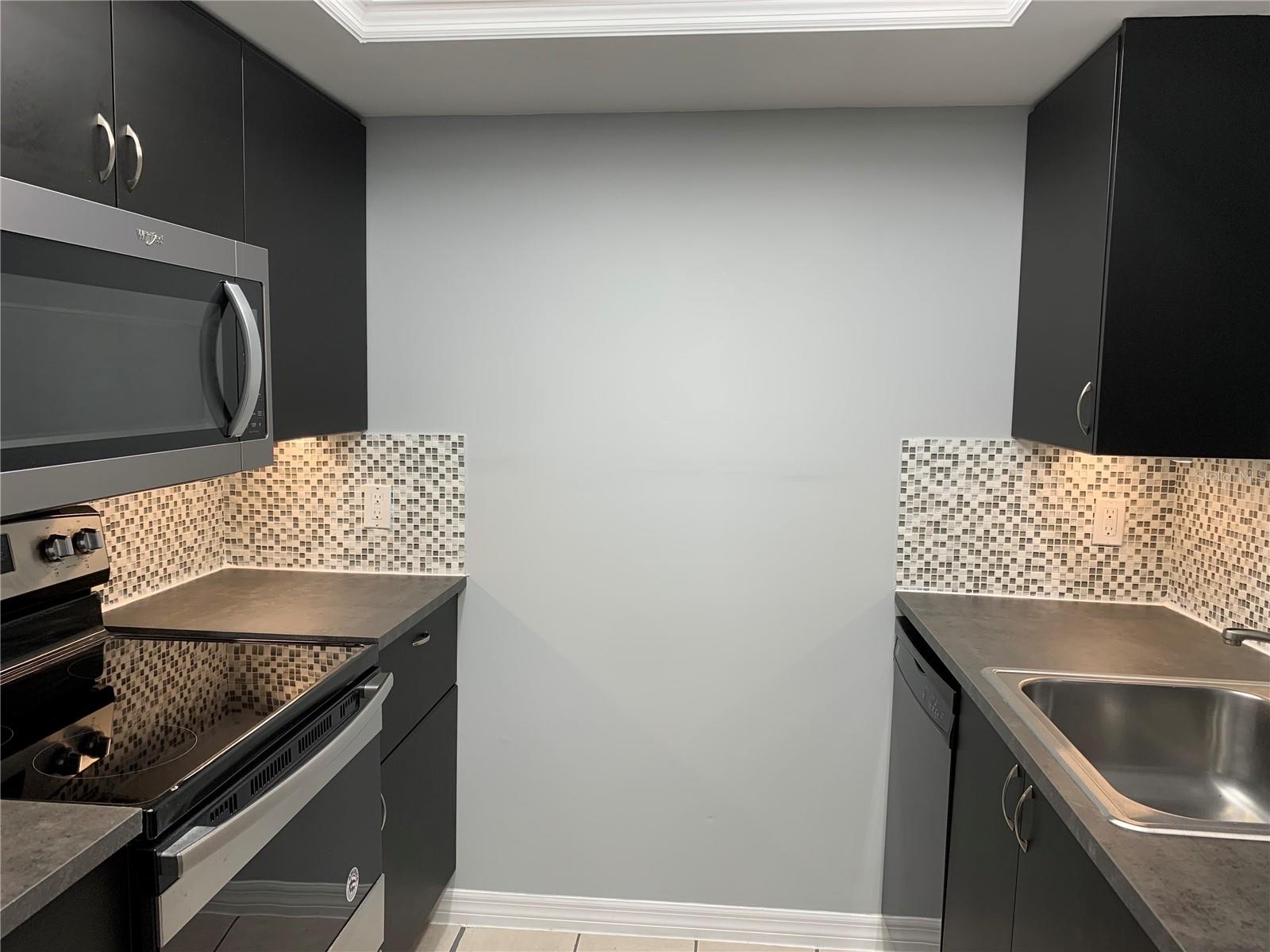 ROCKWOOD VILLAS - CONDO - Residential Lease