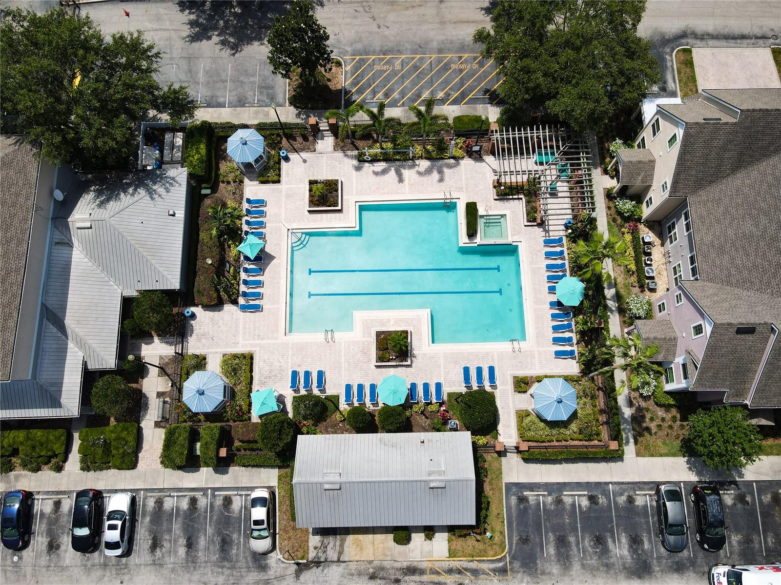 HAMPTONS/METROWEST - Residential