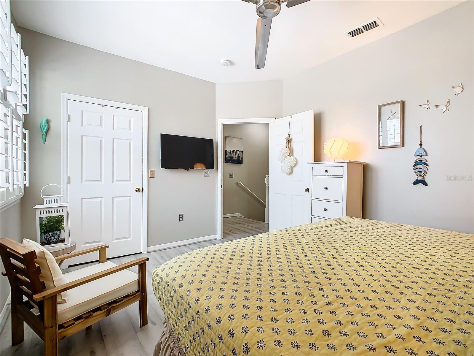 HAMPTONS/METROWEST - Residential