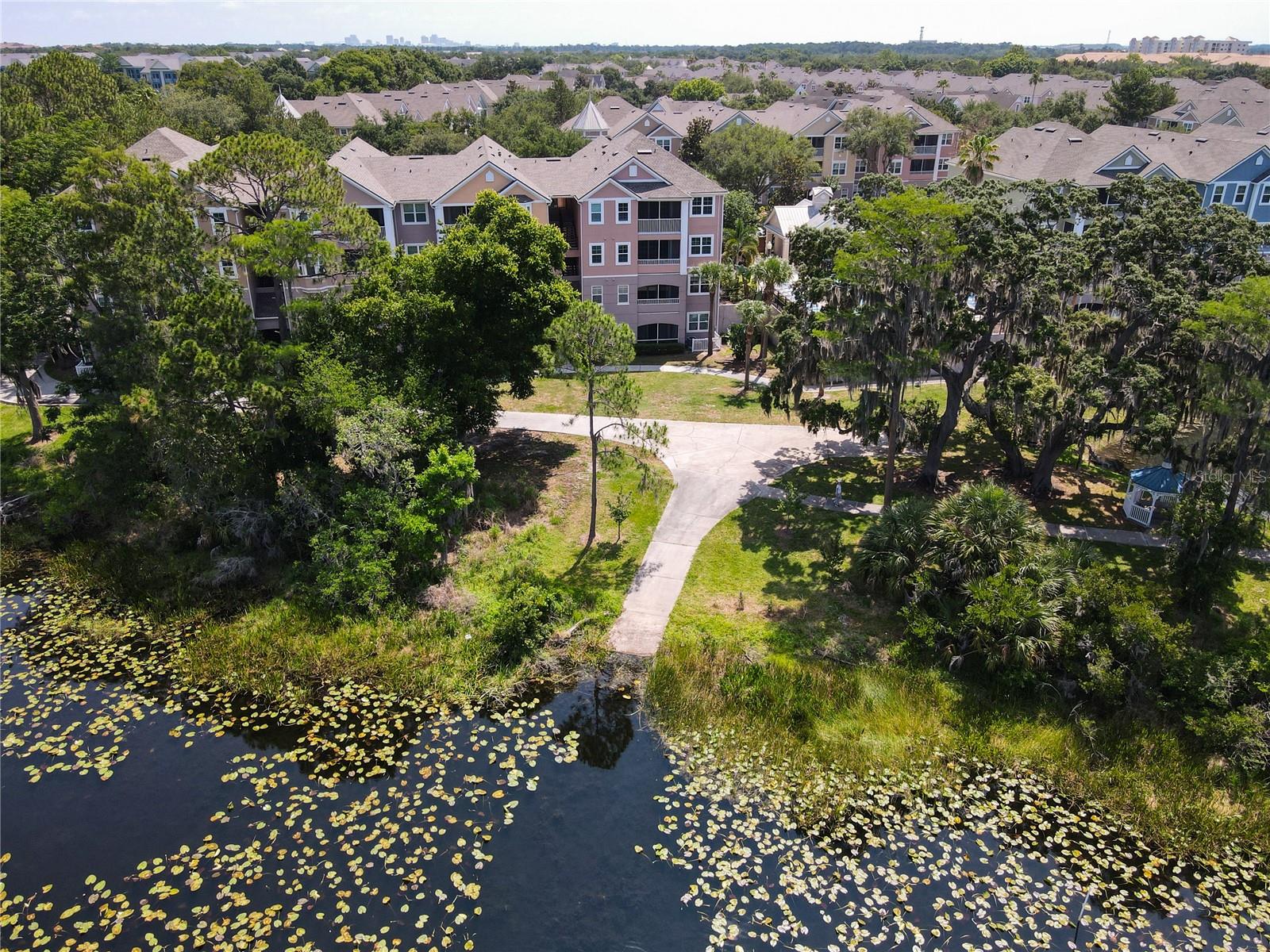 HAMPTONS/METROWEST - Residential