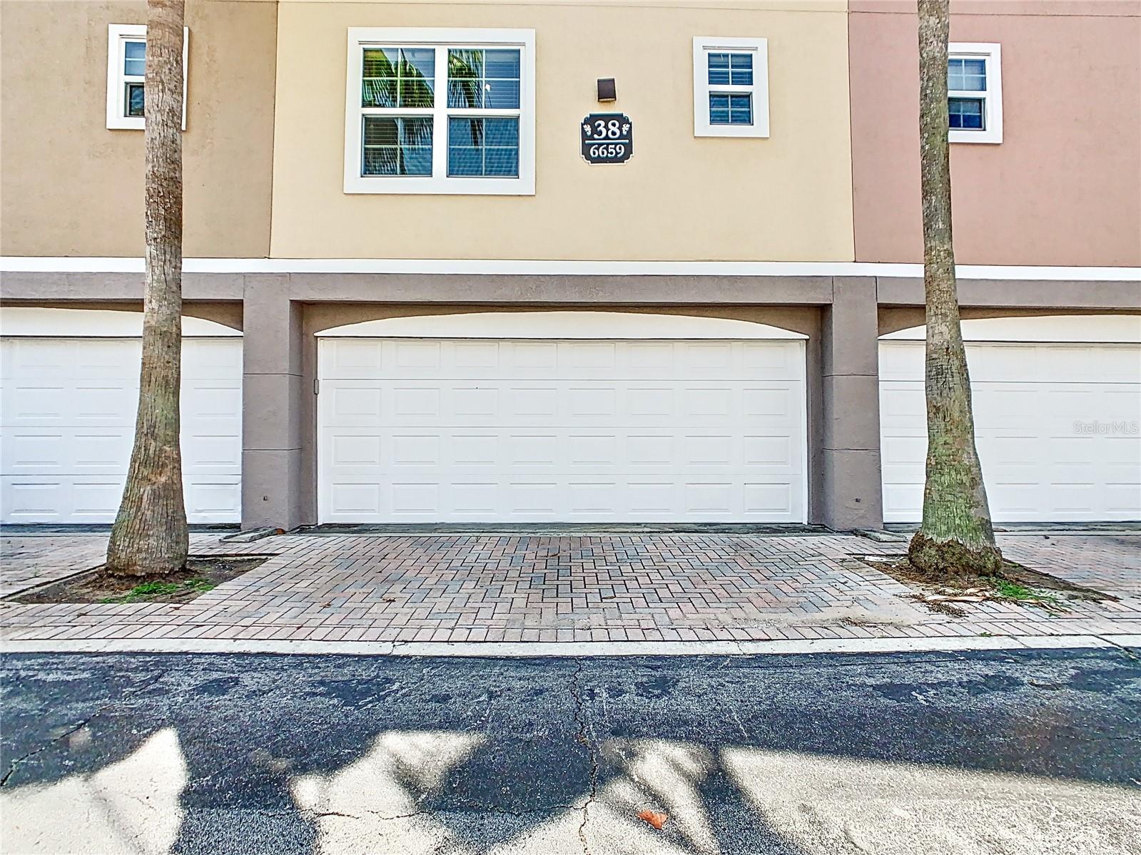 HAMPTONS/METROWEST - Residential