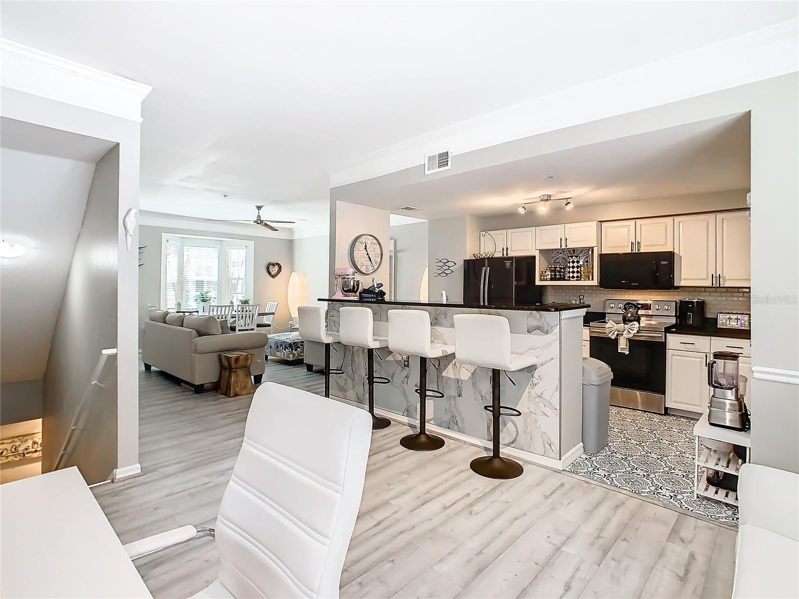 HAMPTONS/METROWEST - Residential