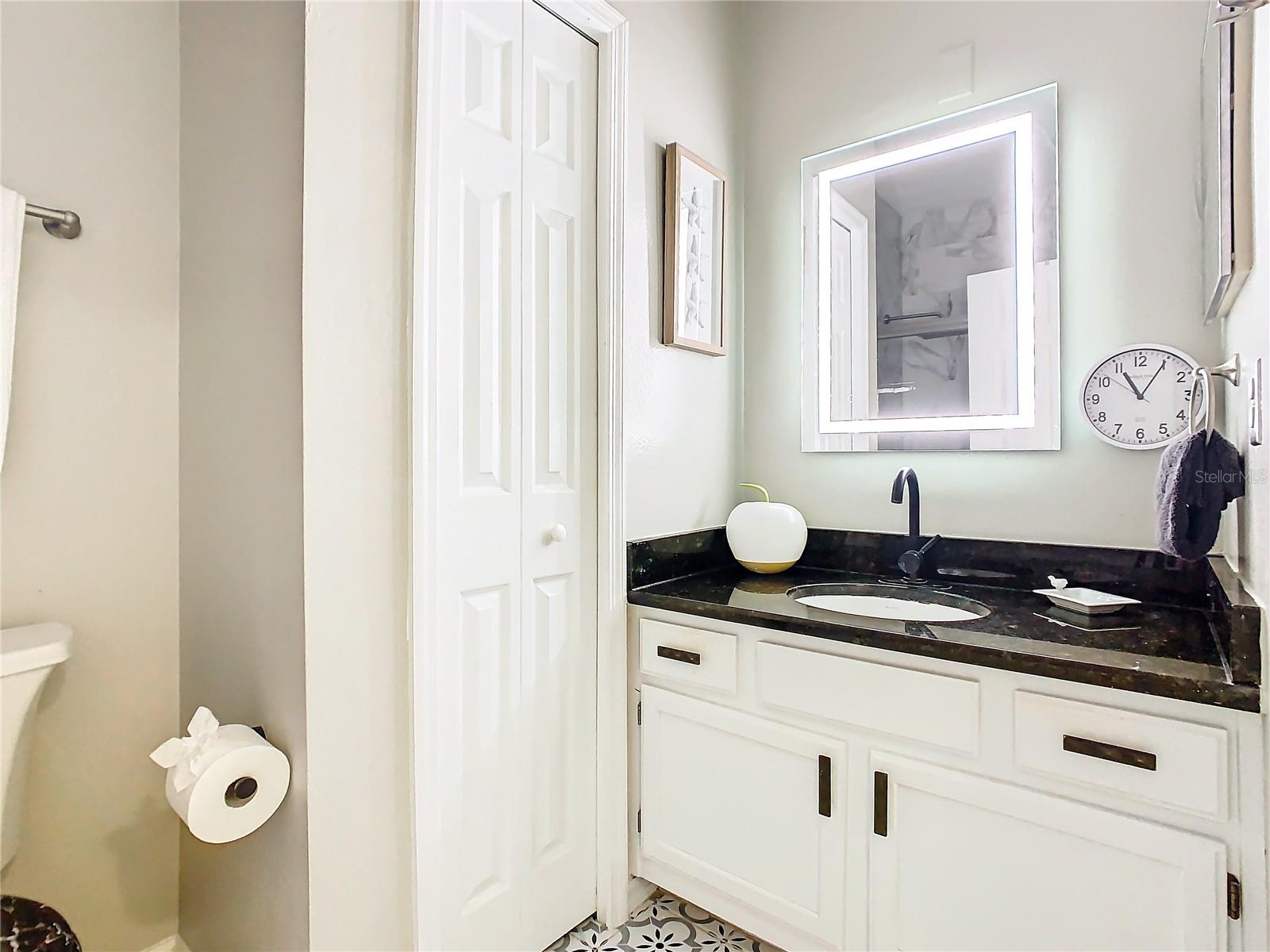 HAMPTONS/METROWEST - Residential