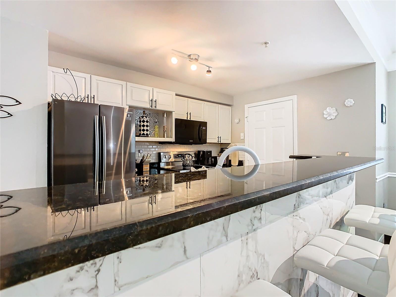 HAMPTONS/METROWEST - Residential