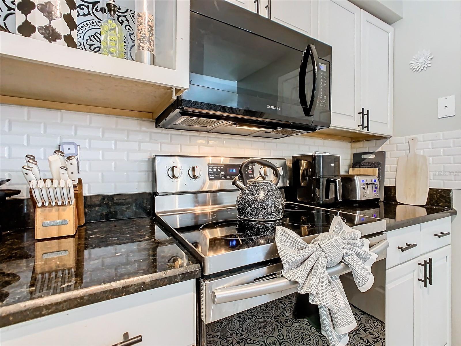 HAMPTONS/METROWEST - Residential