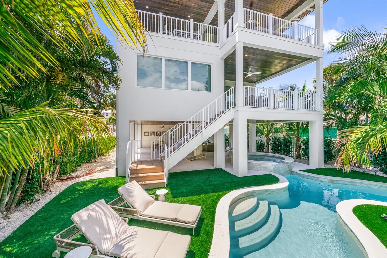 6999300; ANNA MARIA BEACH; LOT 15; BLOCK 17; PB 1/ - Residential