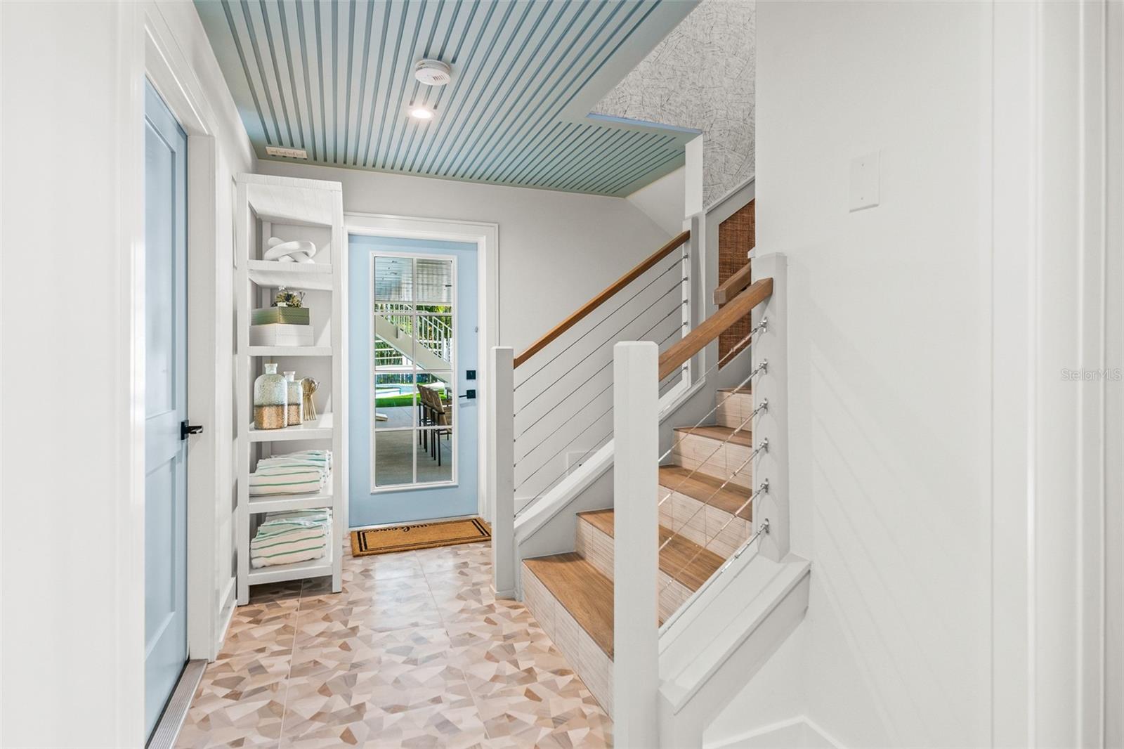 6999300; ANNA MARIA BEACH; LOT 15; BLOCK 17; PB 1/ - Residential