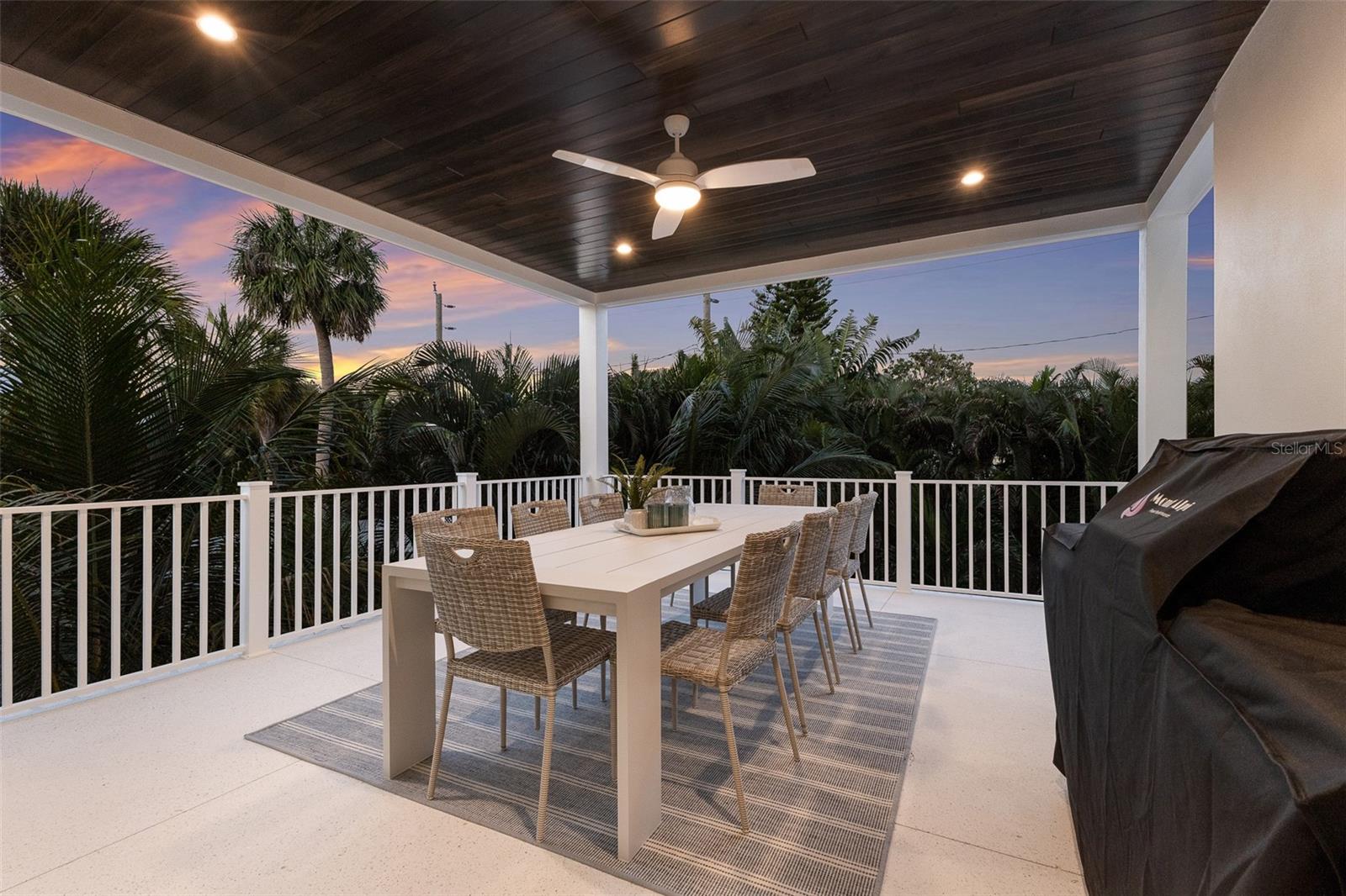 6999300; ANNA MARIA BEACH; LOT 15; BLOCK 17; PB 1/ - Residential