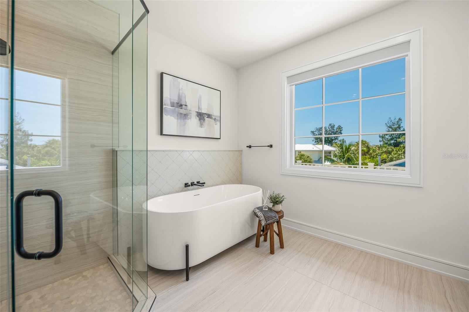 6999300; ANNA MARIA BEACH; LOT 15; BLOCK 17; PB 1/ - Residential