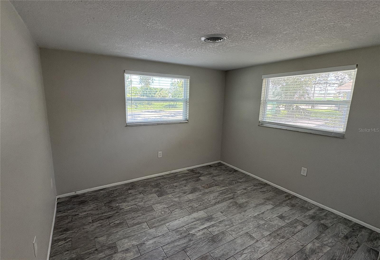 NOKOMIS - Residential Lease