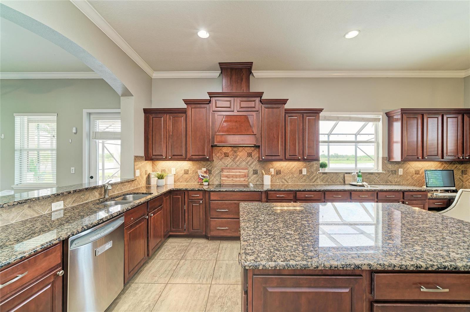 REGENT LAKE - Residential