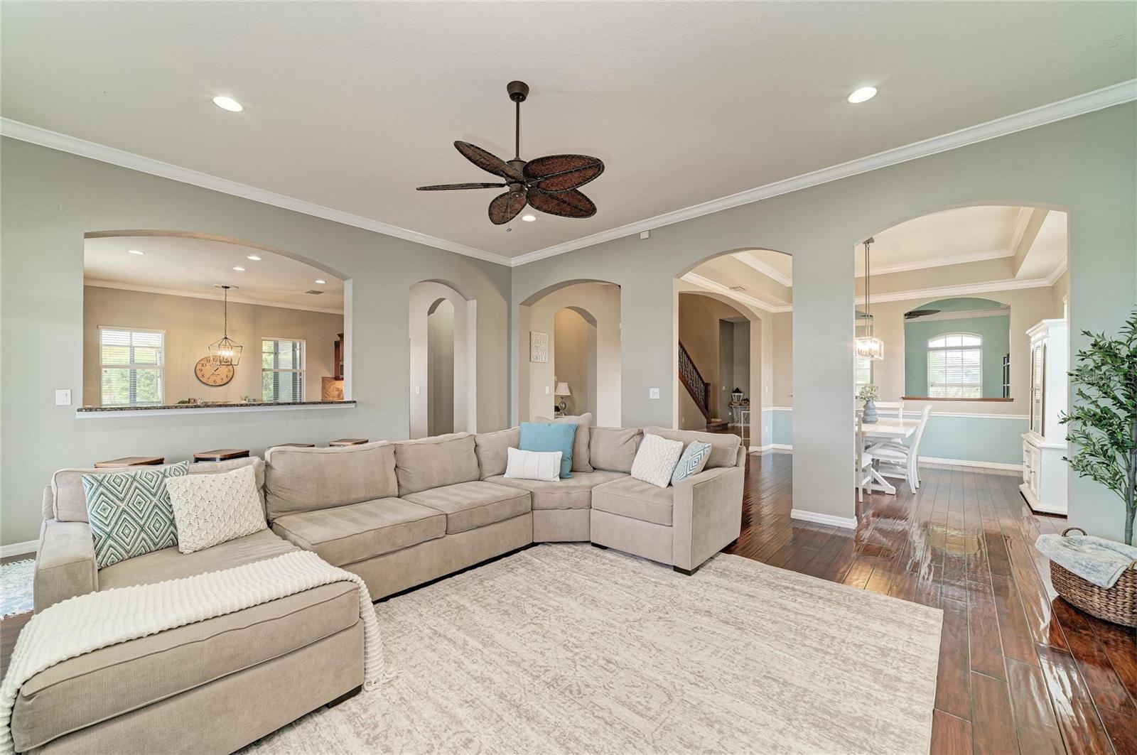 REGENT LAKE - Residential