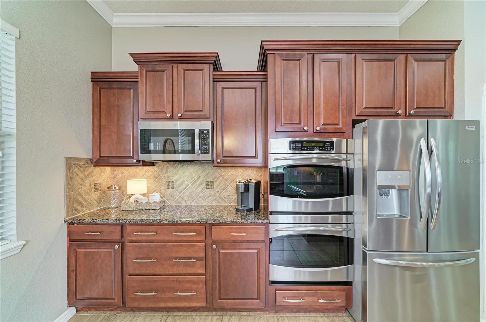 REGENT LAKE - Residential