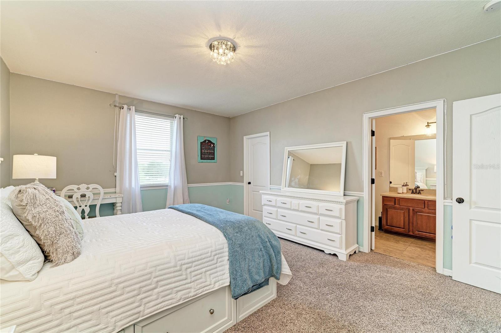 REGENT LAKE - Residential