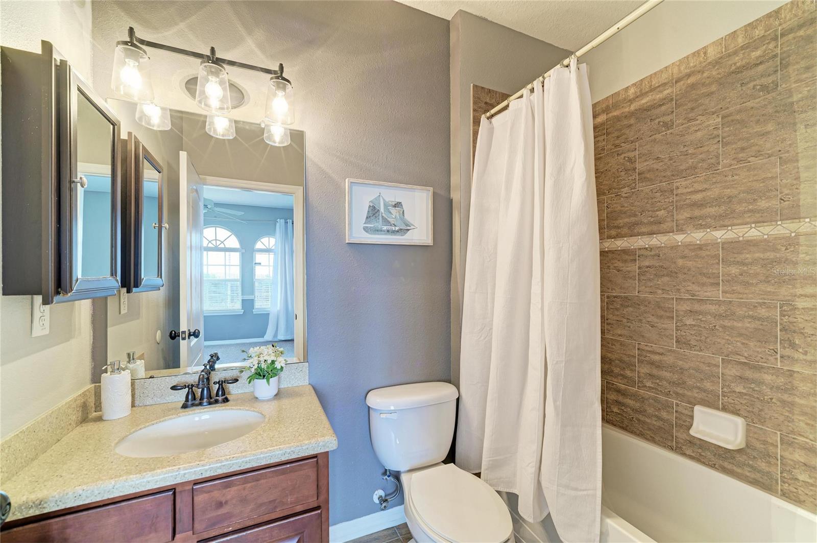 REGENT LAKE - Residential