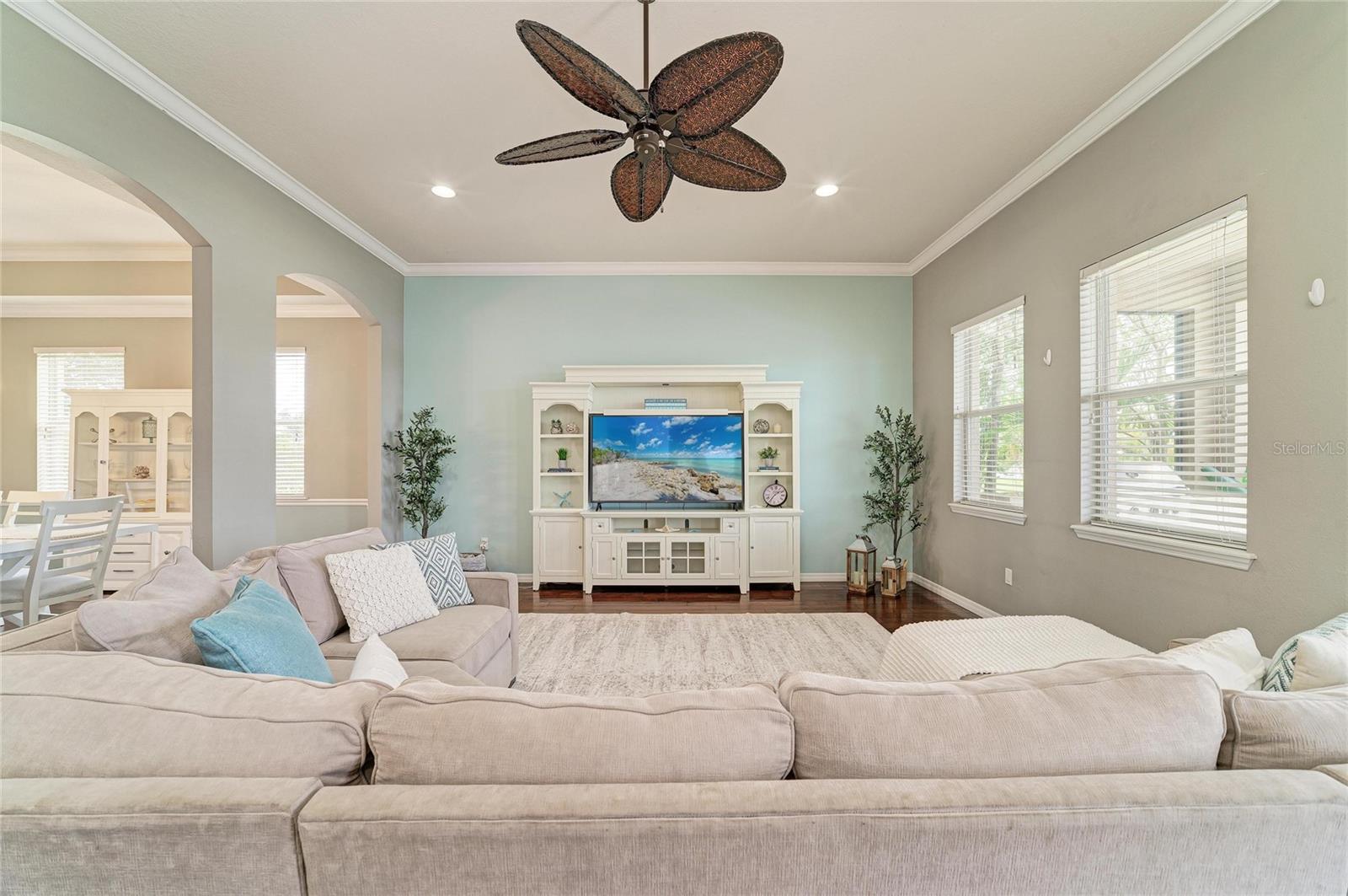 REGENT LAKE - Residential