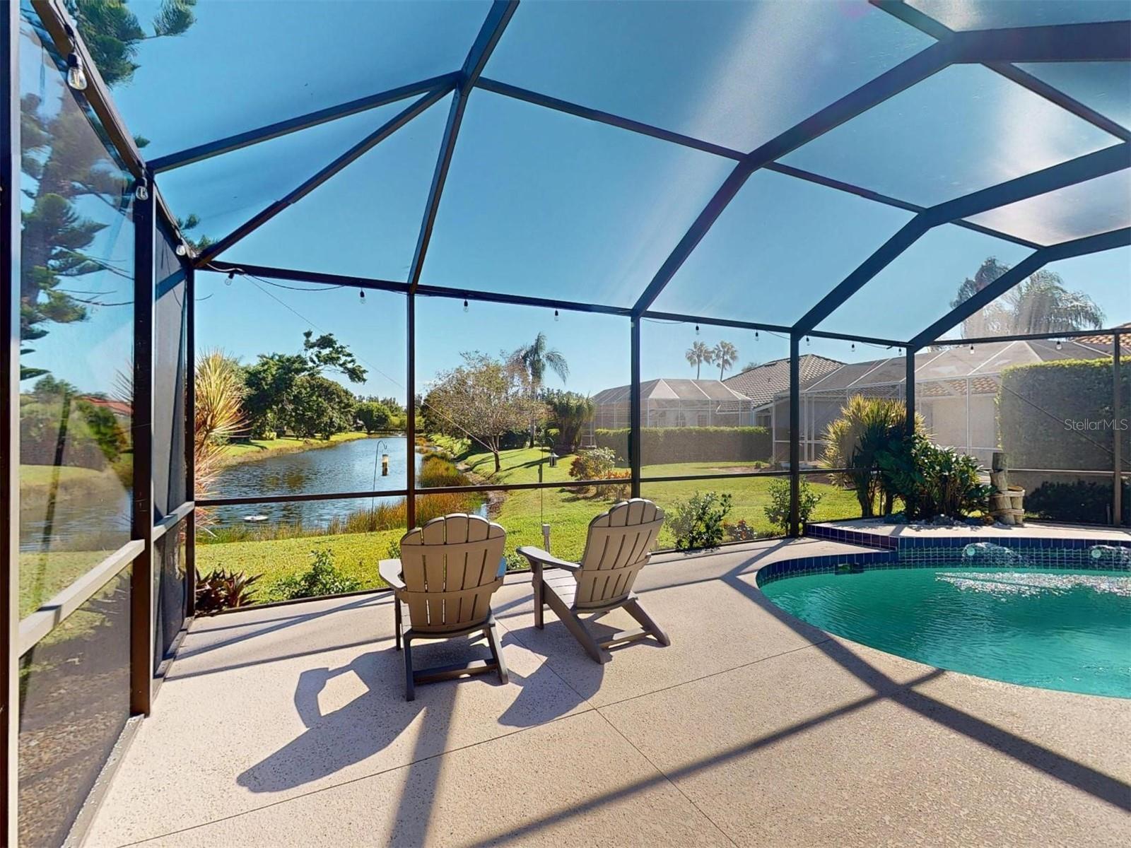 MCINTOSH LAKE - Residential