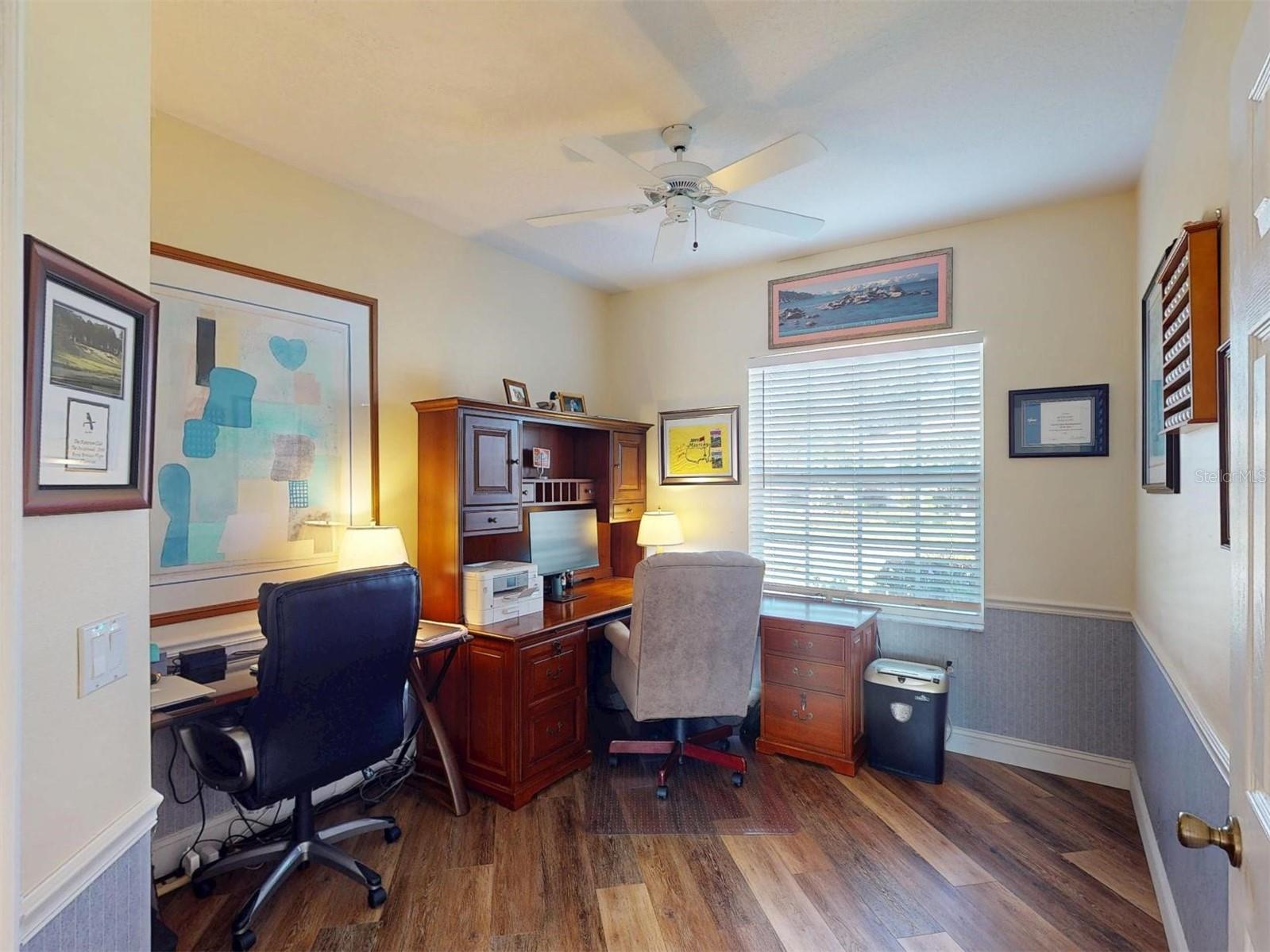 MCINTOSH LAKE - Residential