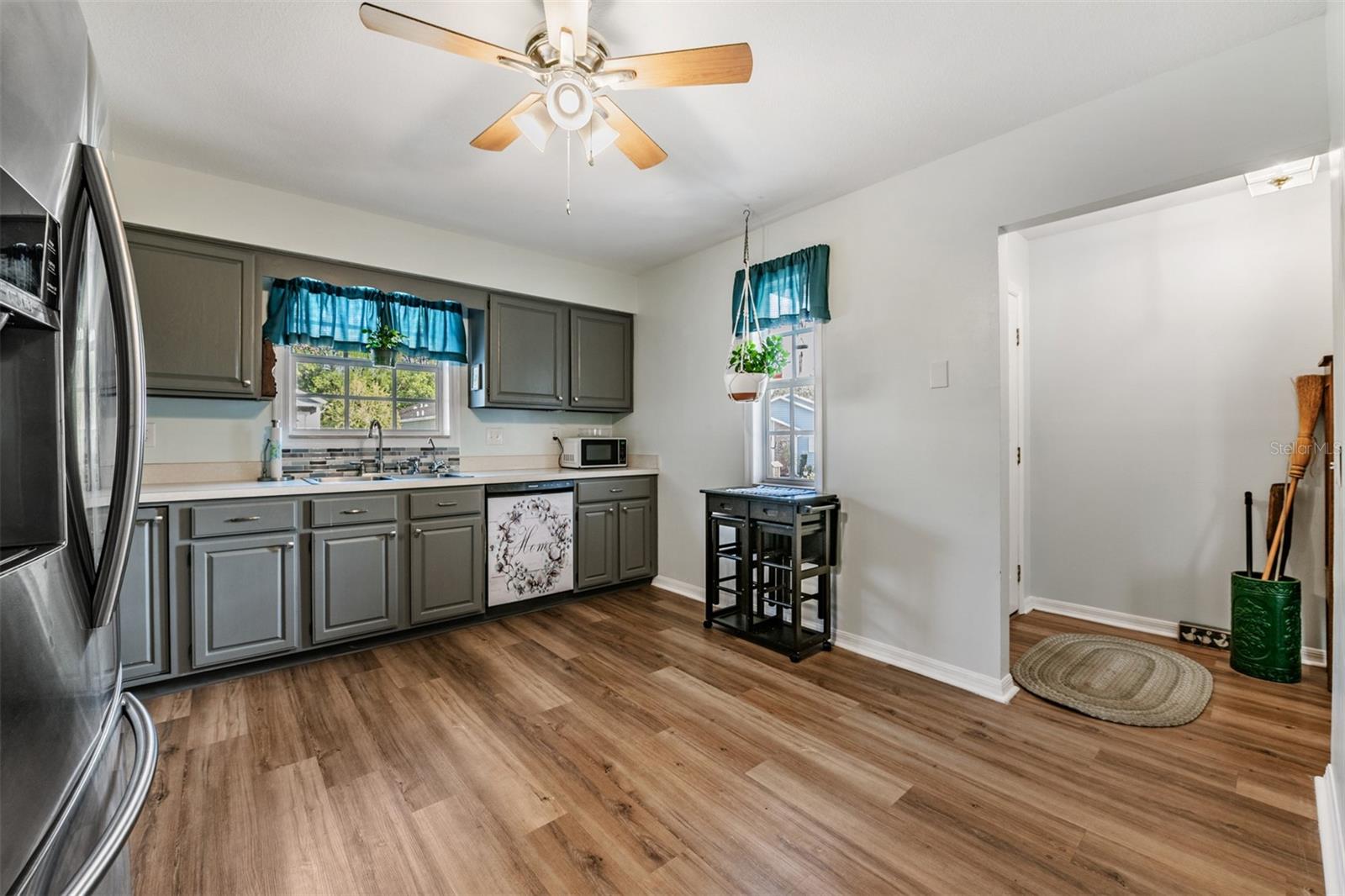 WEDGEWOOD MANOR PH 01 02 - Residential