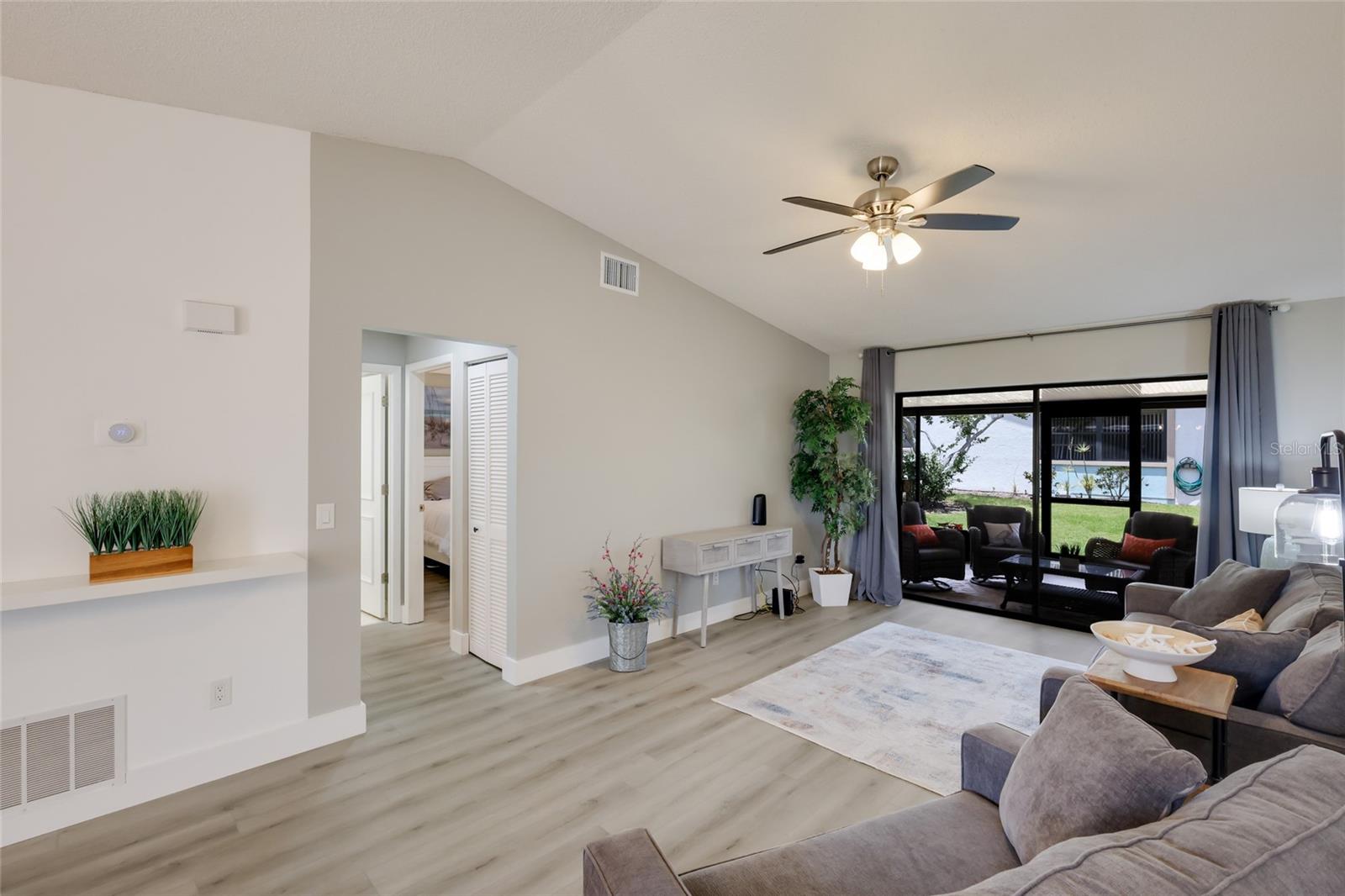 MEADOWCROFT SOUTH - Residential