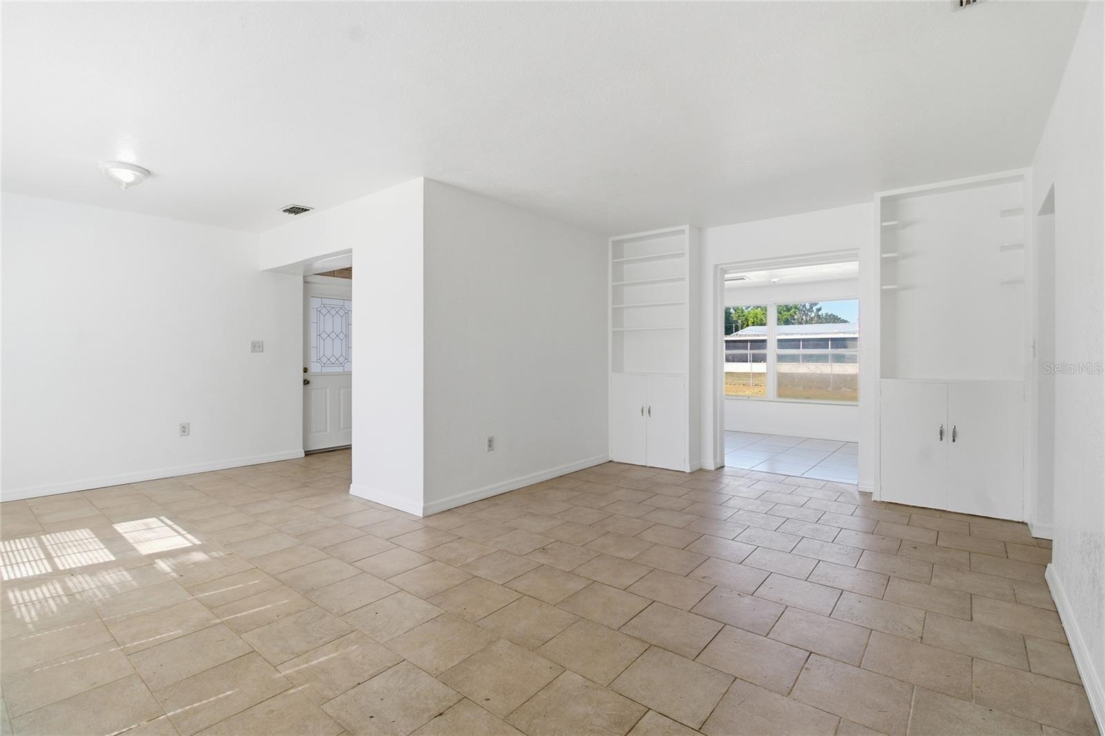 FLORAL PARK - Residential