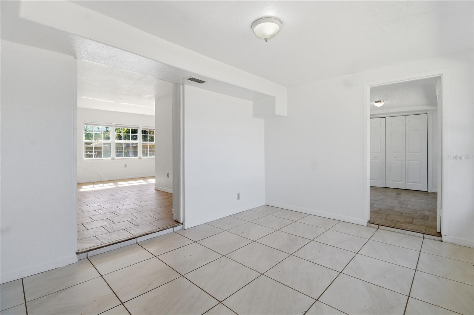 FLORAL PARK - Residential