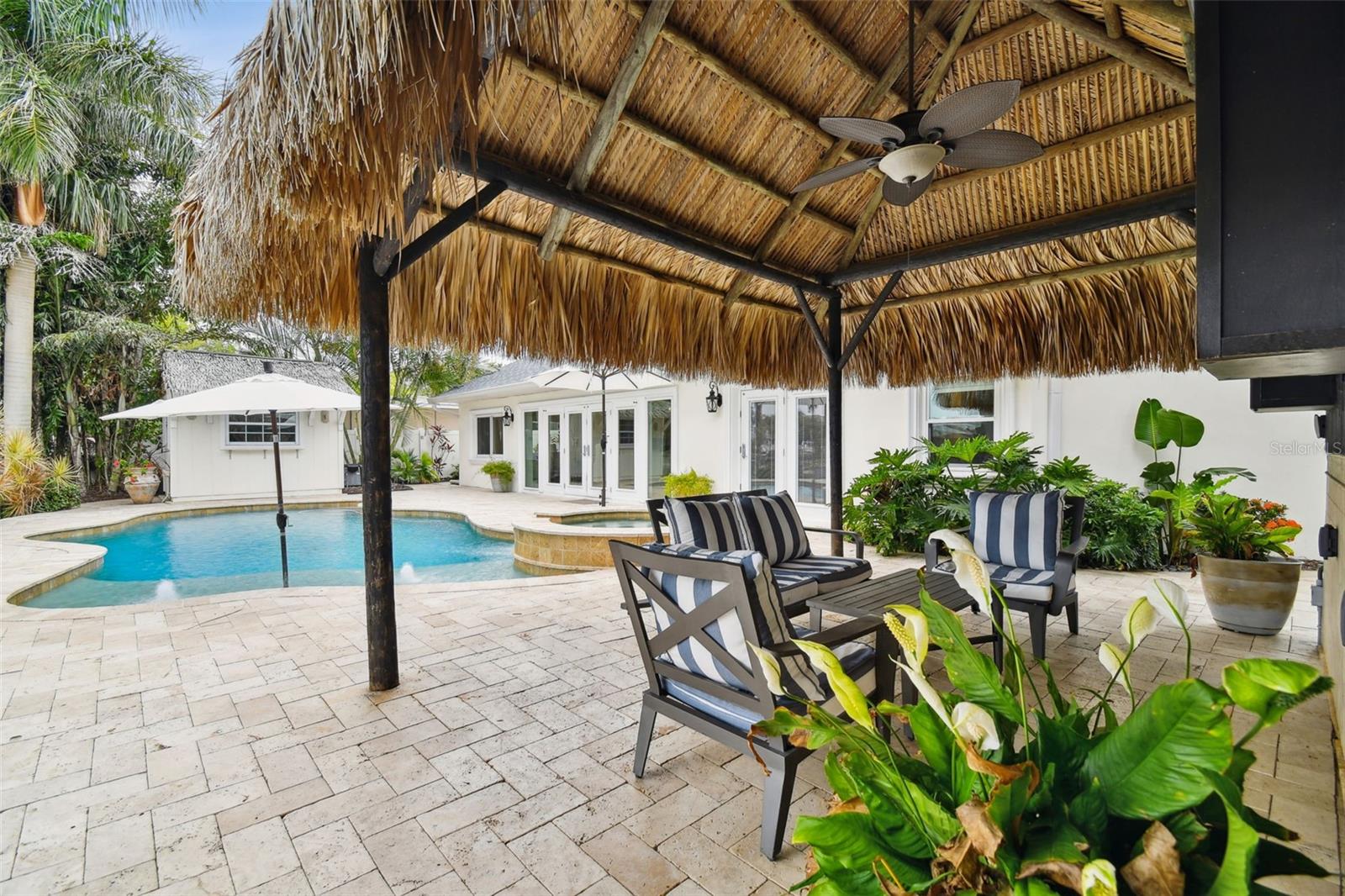 VENETIAN POINT - Residential