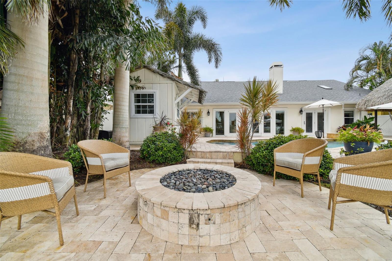 VENETIAN POINT - Residential
