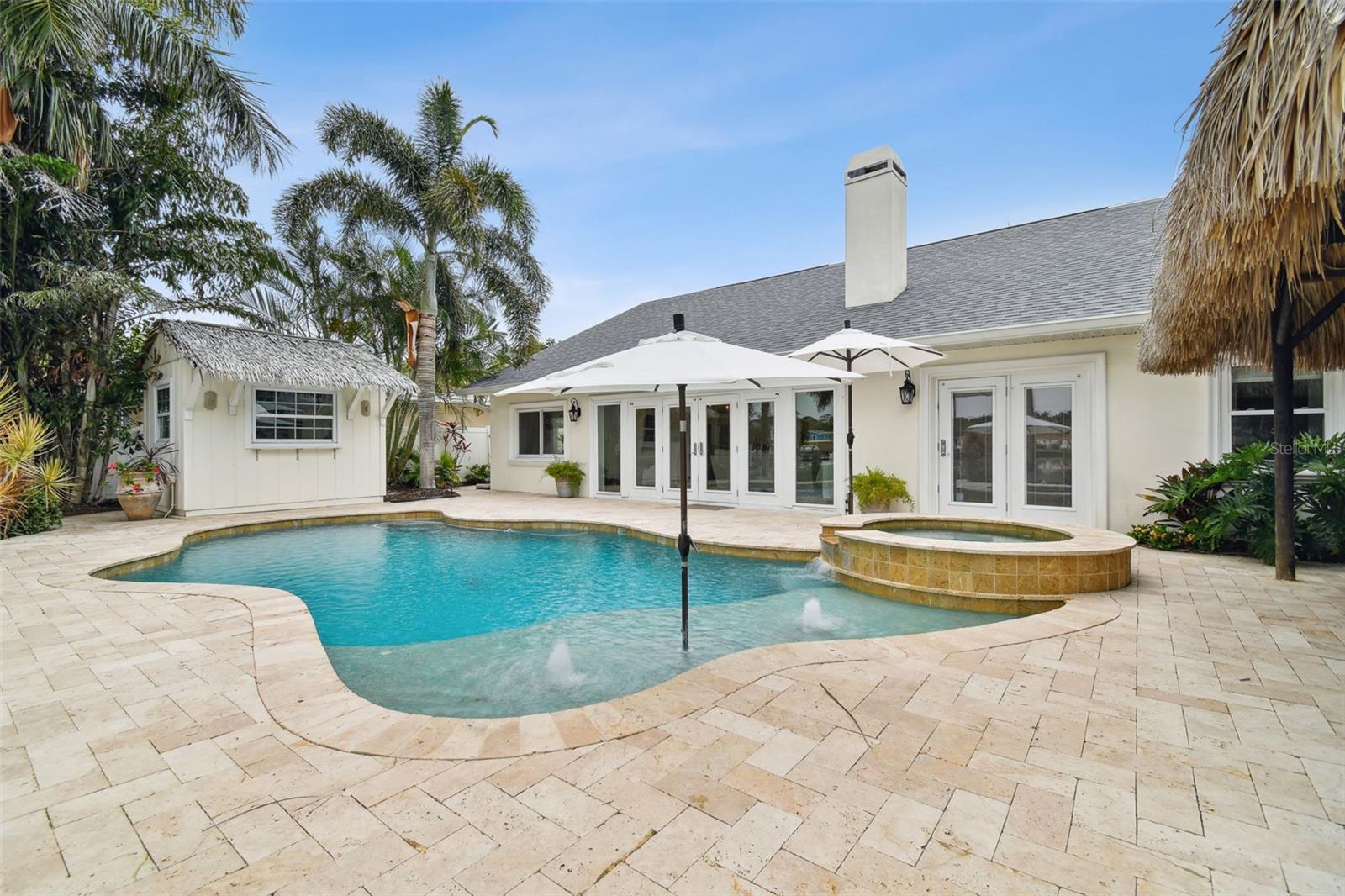 VENETIAN POINT - Residential