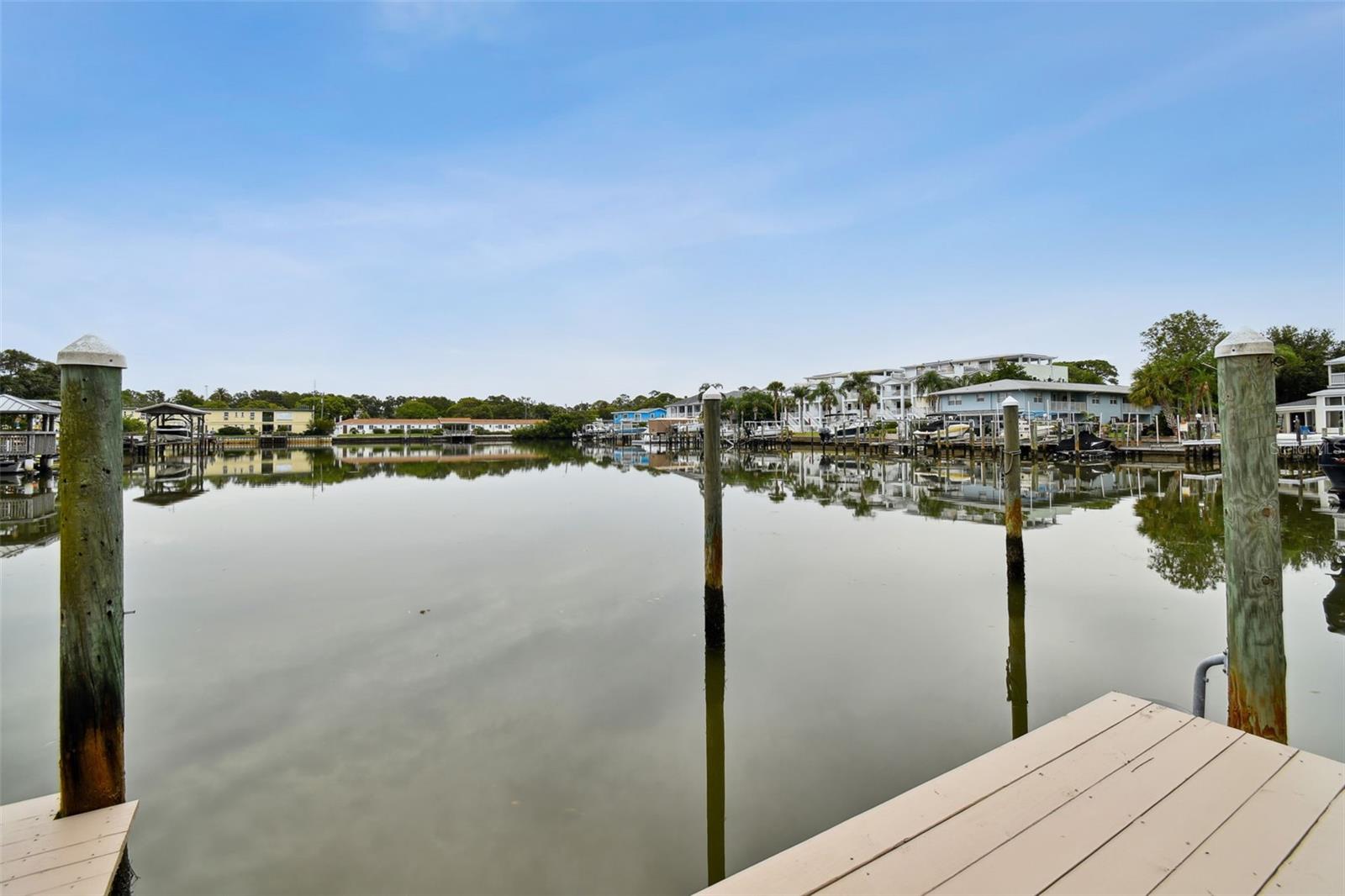 VENETIAN POINT - Residential