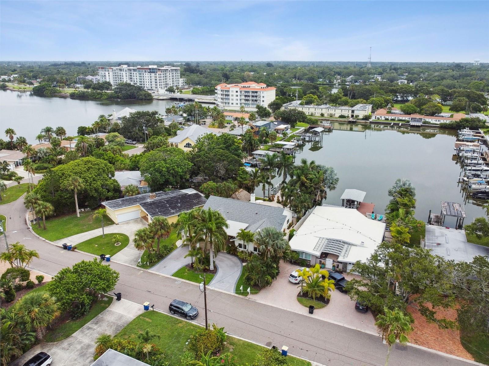 VENETIAN POINT - Residential