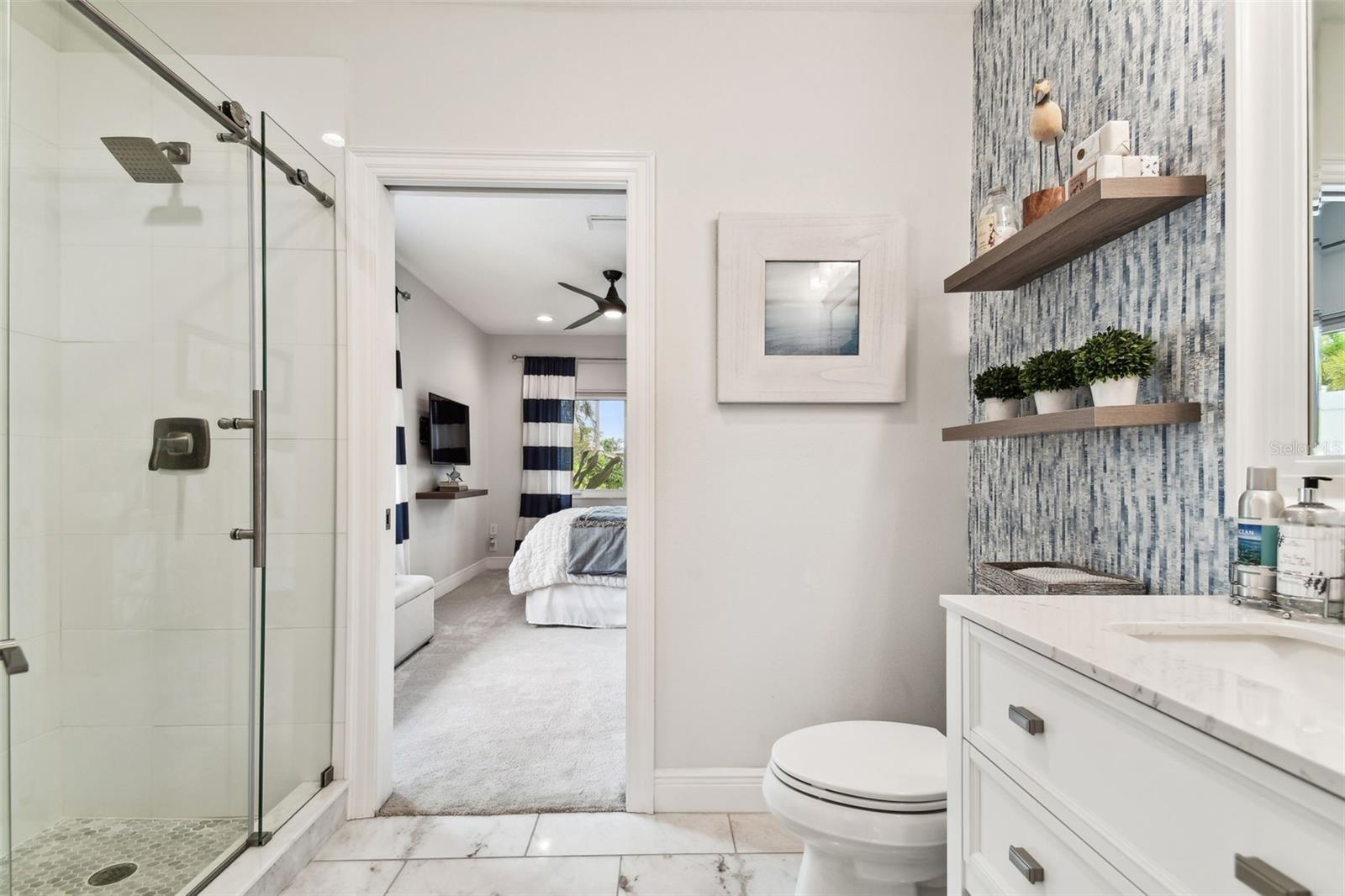 VENETIAN POINT - Residential
