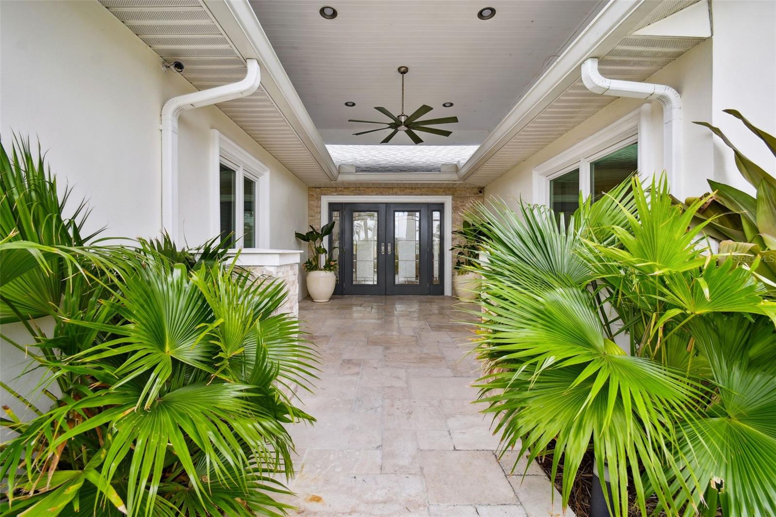 VENETIAN POINT - Residential