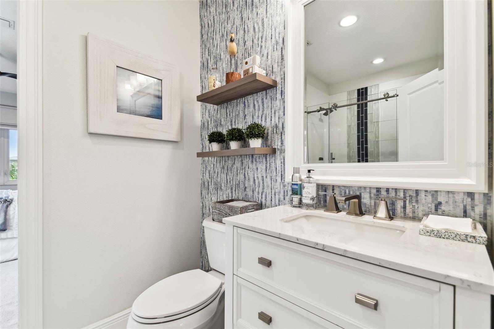 VENETIAN POINT - Residential