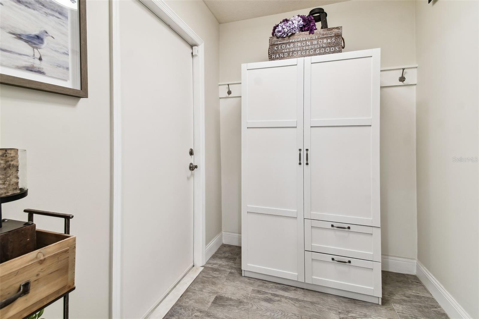 VENETIAN POINT - Residential