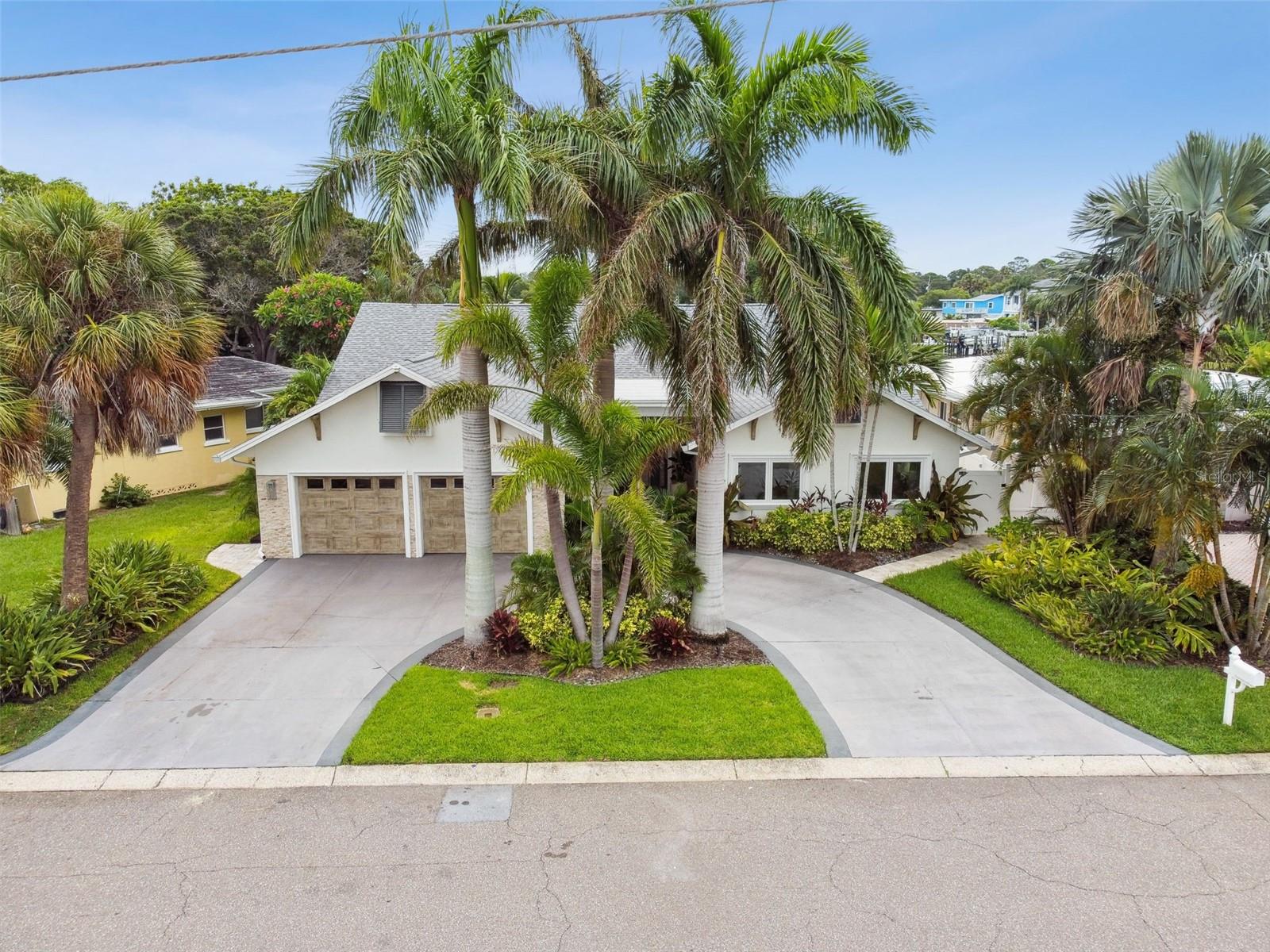 VENETIAN POINT - Residential