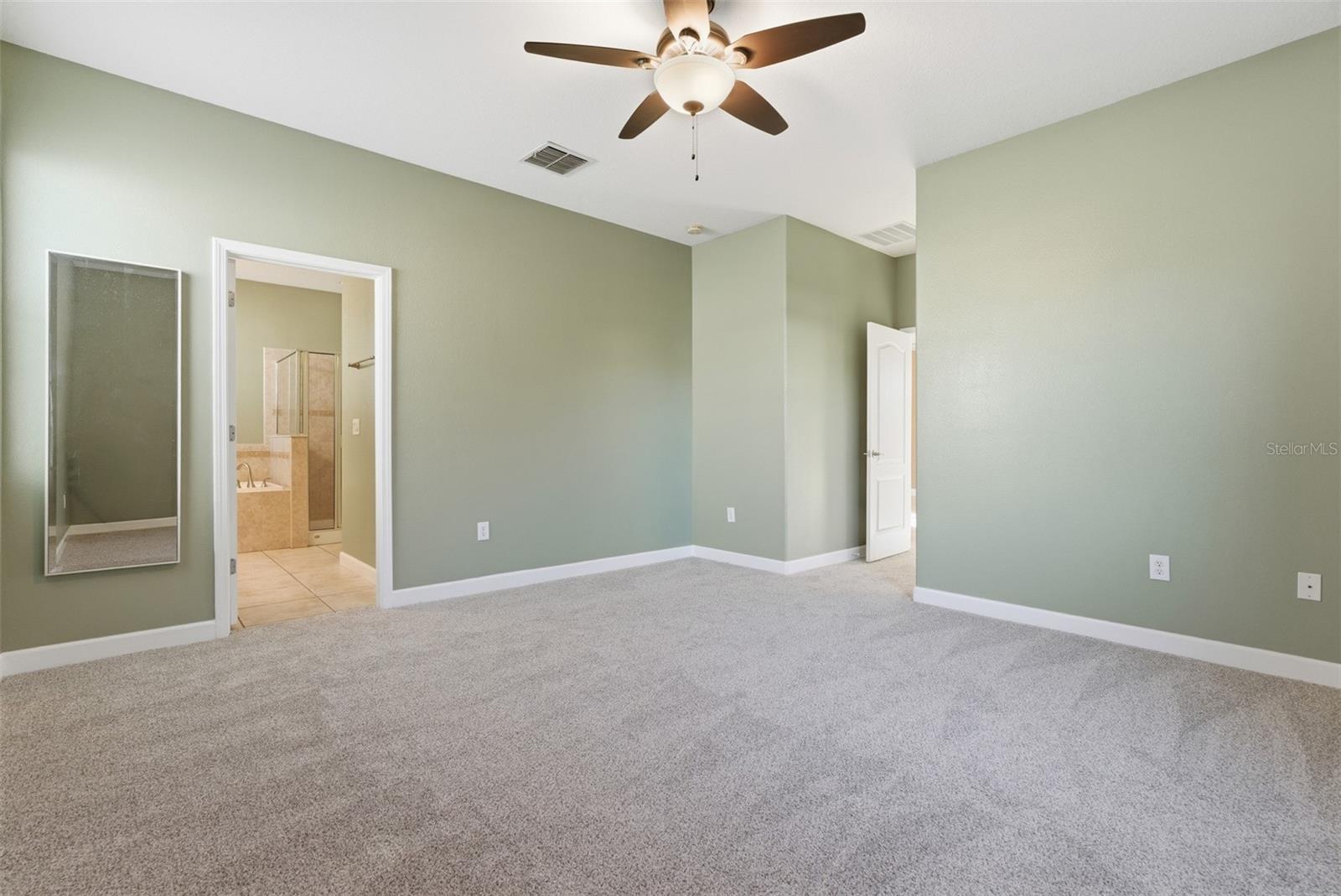 HERITAGE ISLES - Residential