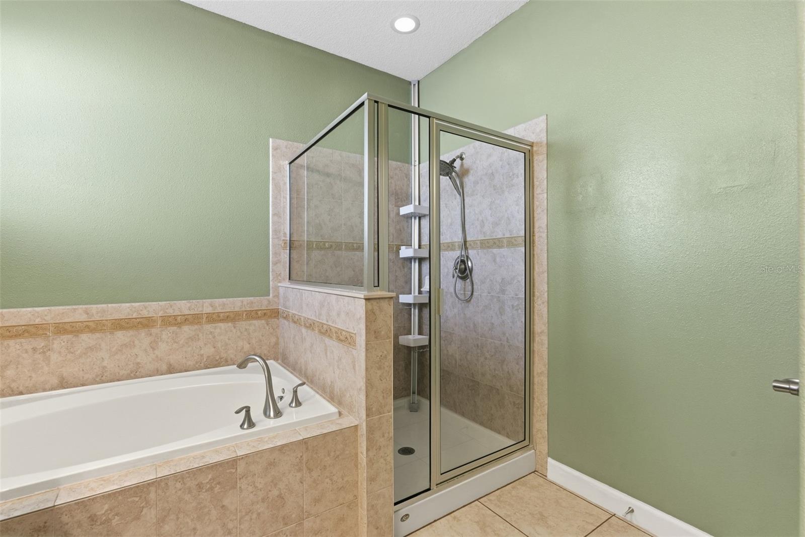 HERITAGE ISLES - Residential