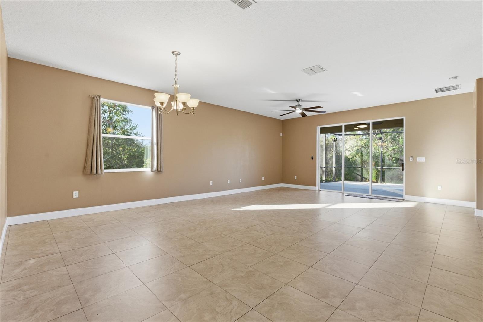 HERITAGE ISLES - Residential