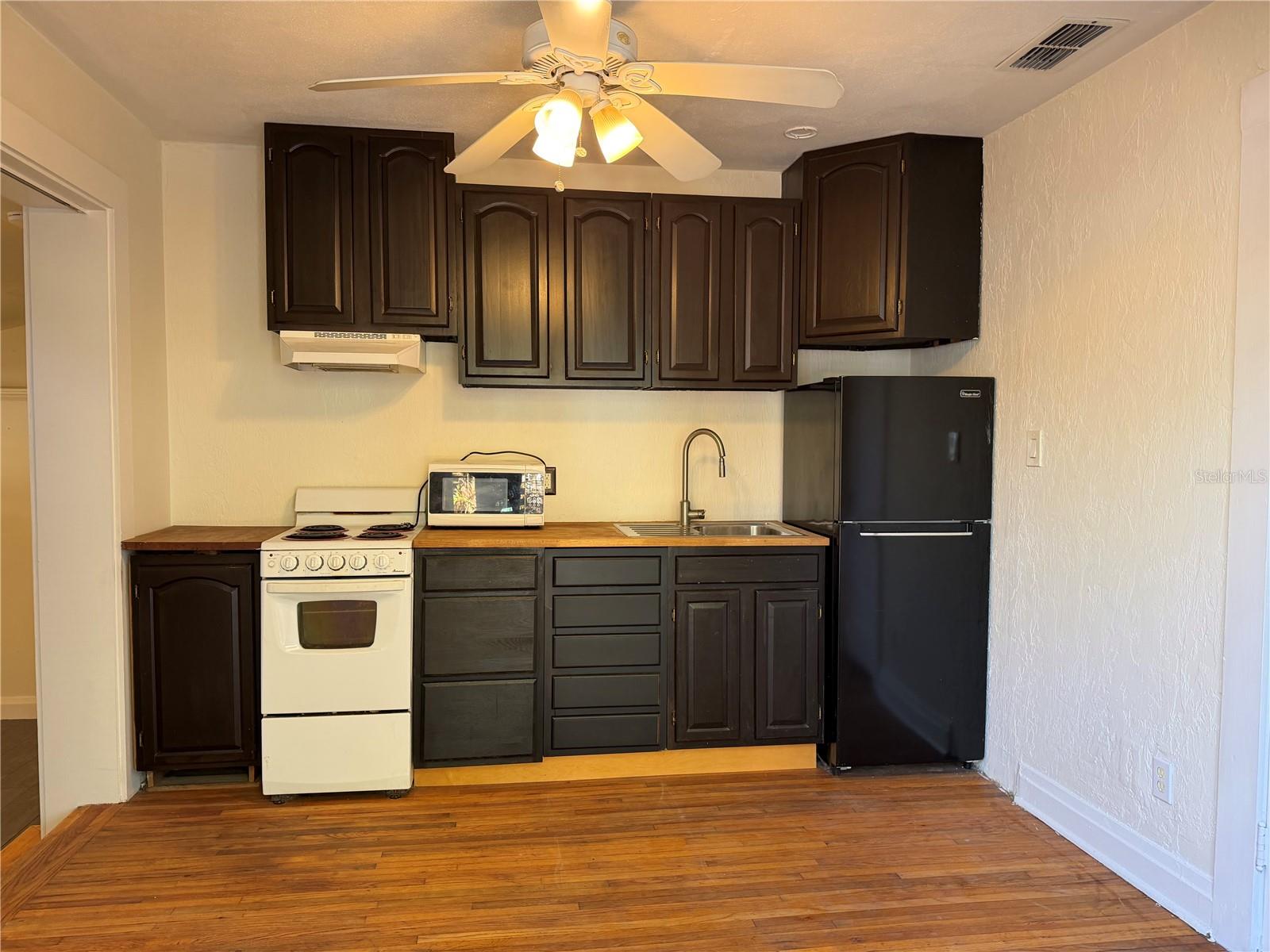 BON AIR - Residential Lease