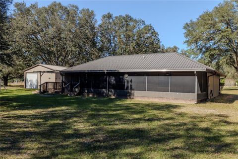 A home in LAKE CITY