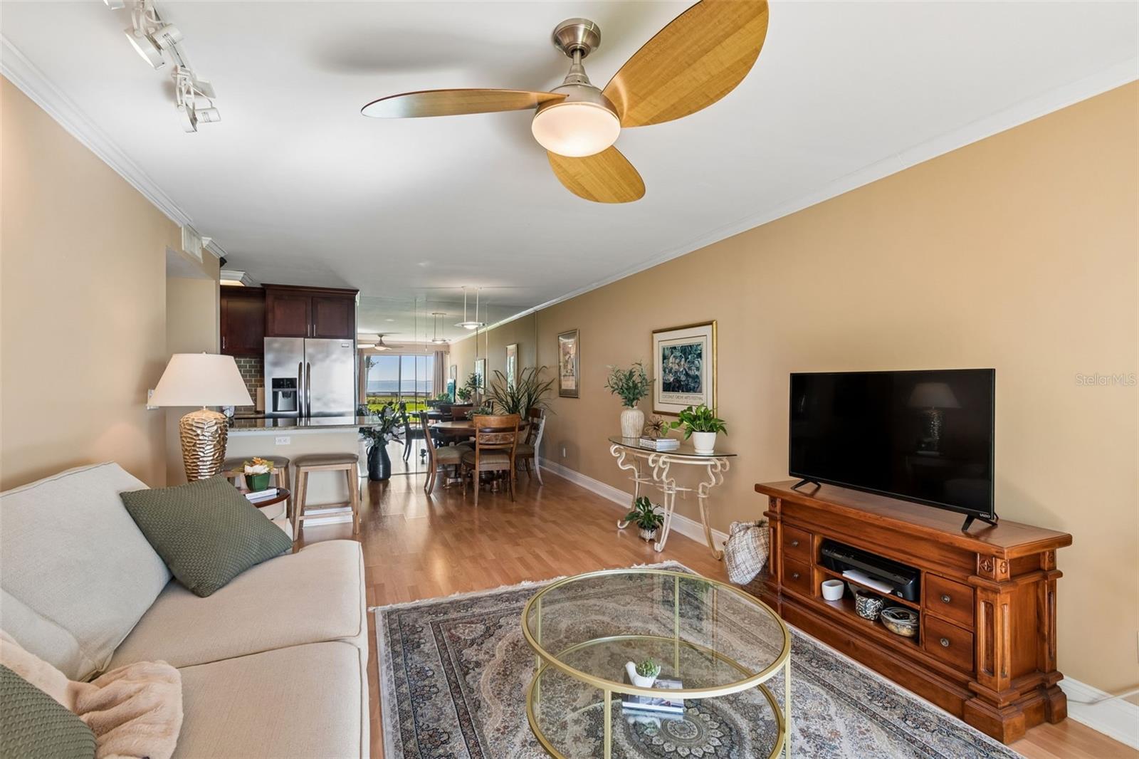 BAYSHORE TRACE CONDO - Residential
