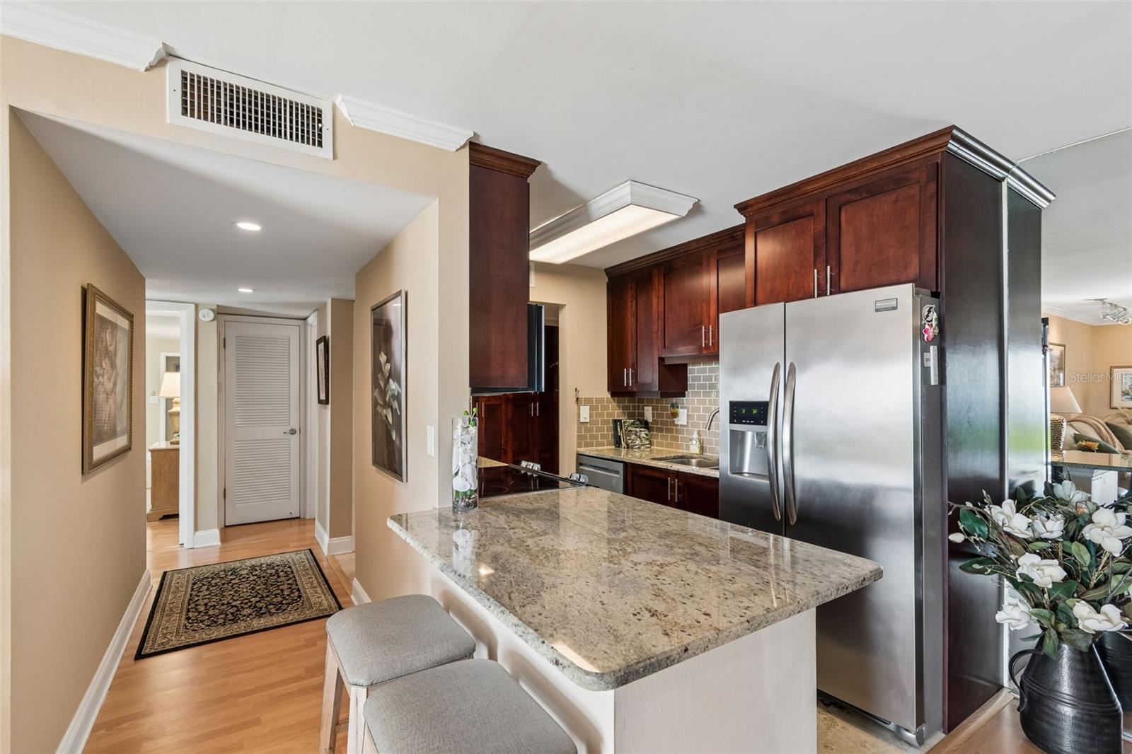 BAYSHORE TRACE CONDO - Residential