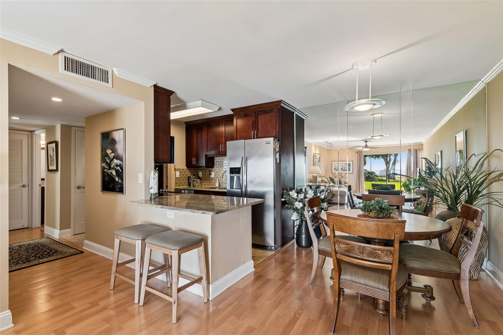 BAYSHORE TRACE CONDO - Residential