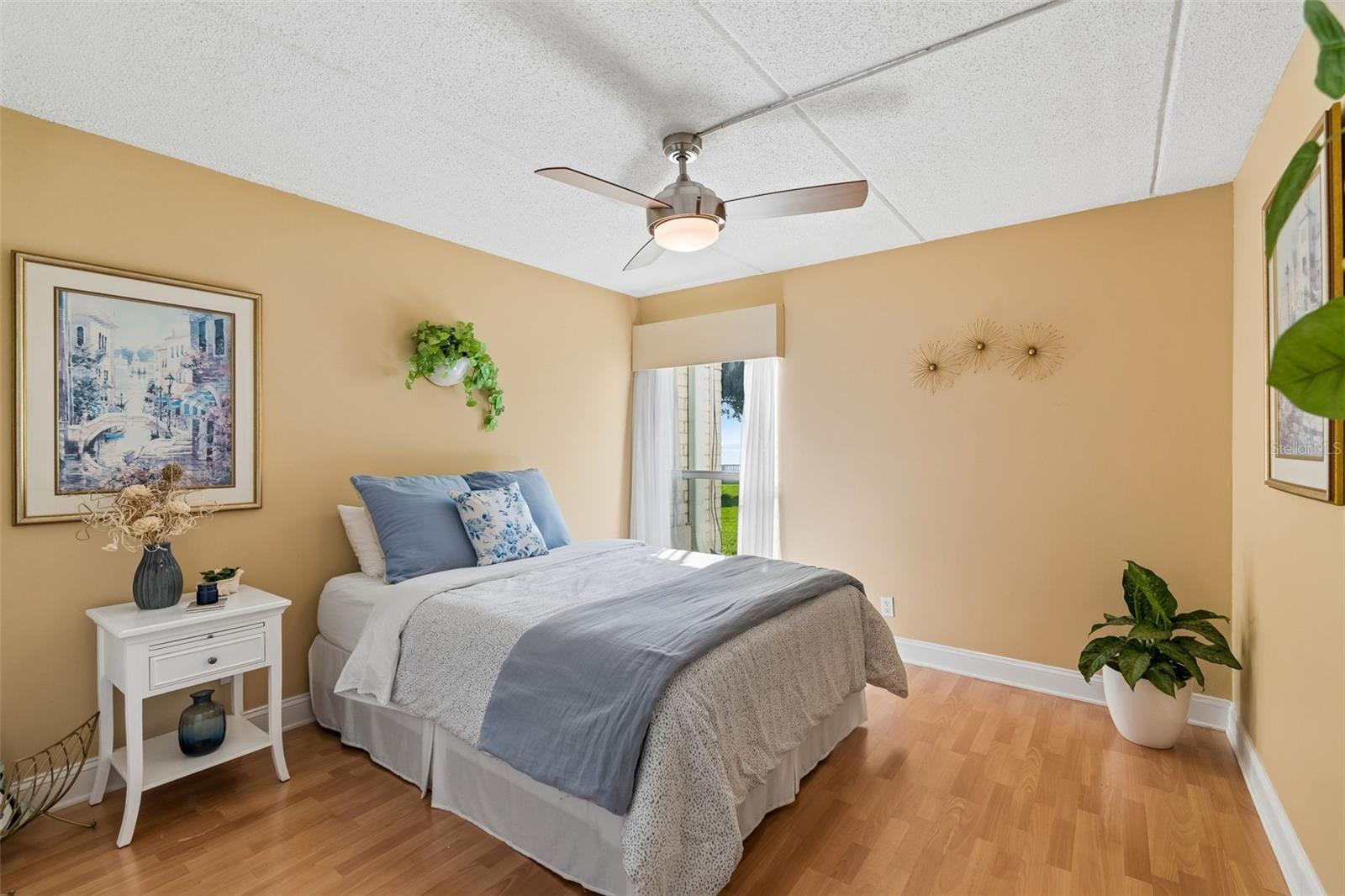 BAYSHORE TRACE CONDO - Residential