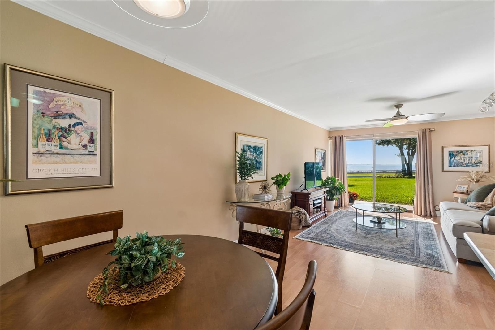BAYSHORE TRACE CONDO - Residential